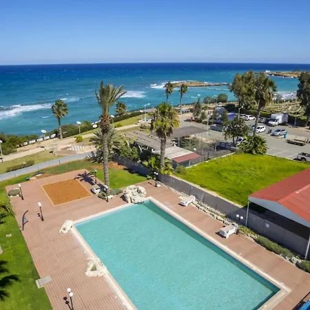 Fig Tree Bay Pallini Seaside Living * Protarász